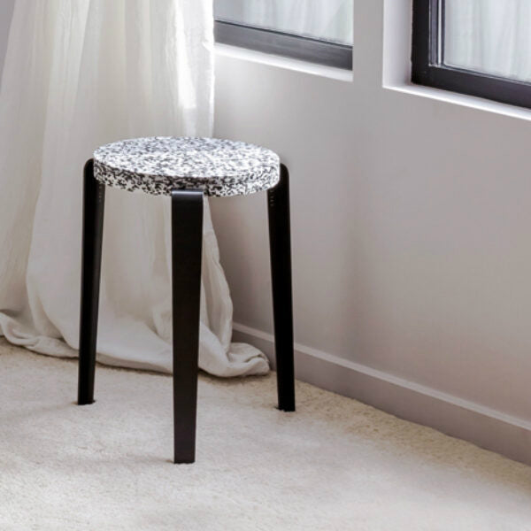 【P】LOU stool in recycled plastic MACCHIATO <br>