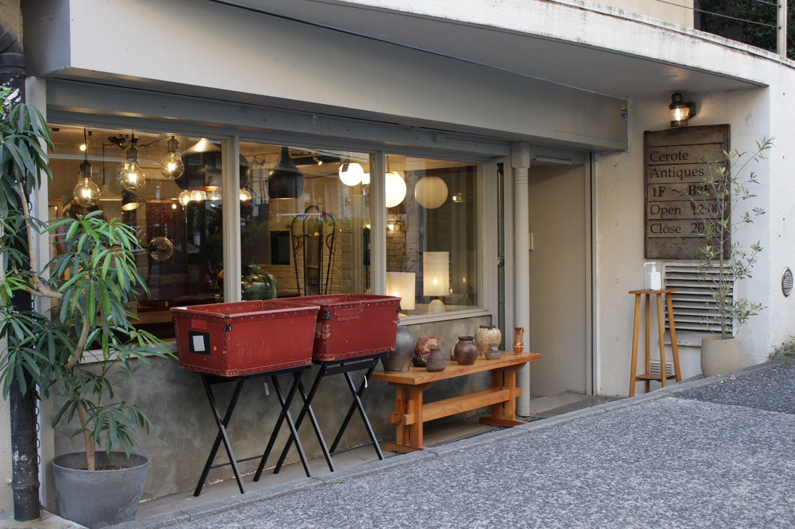 【千駄ヶ谷スタッフ】CEROTE ANTIQUESとは？ - SHARK ATTACK ONLINE SHOP