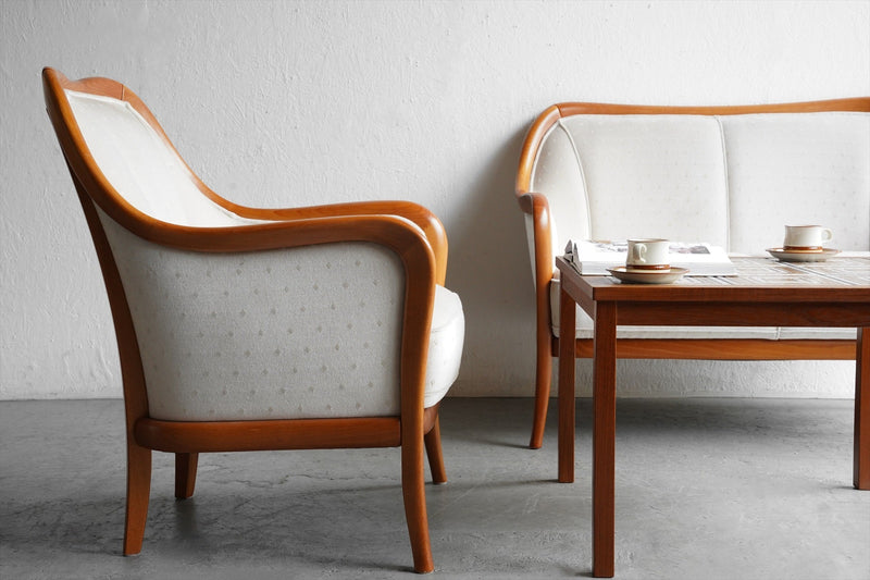 【大阪店スタッフ】素材別ソファ紹介 - SHARK ATTACK ONLINE SHOP