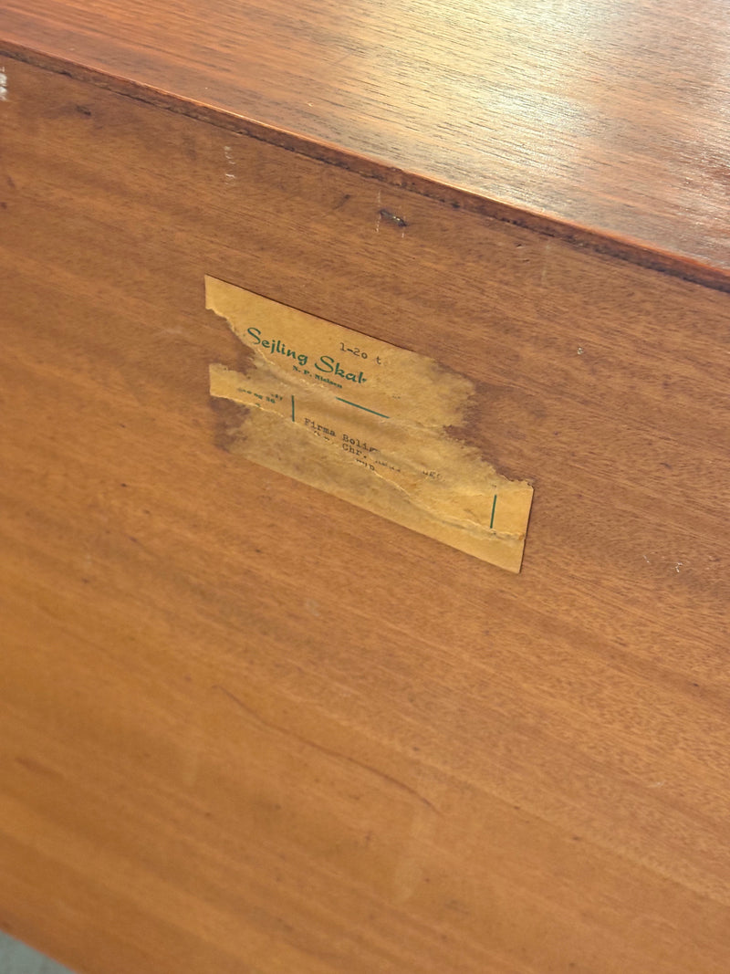 Sejling Skabe, N. P. Nielsen <br>チークウッド サイドボード <br>1960's , Denmark <br>大阪店 - ヴィンテージ SHARK ATTACK