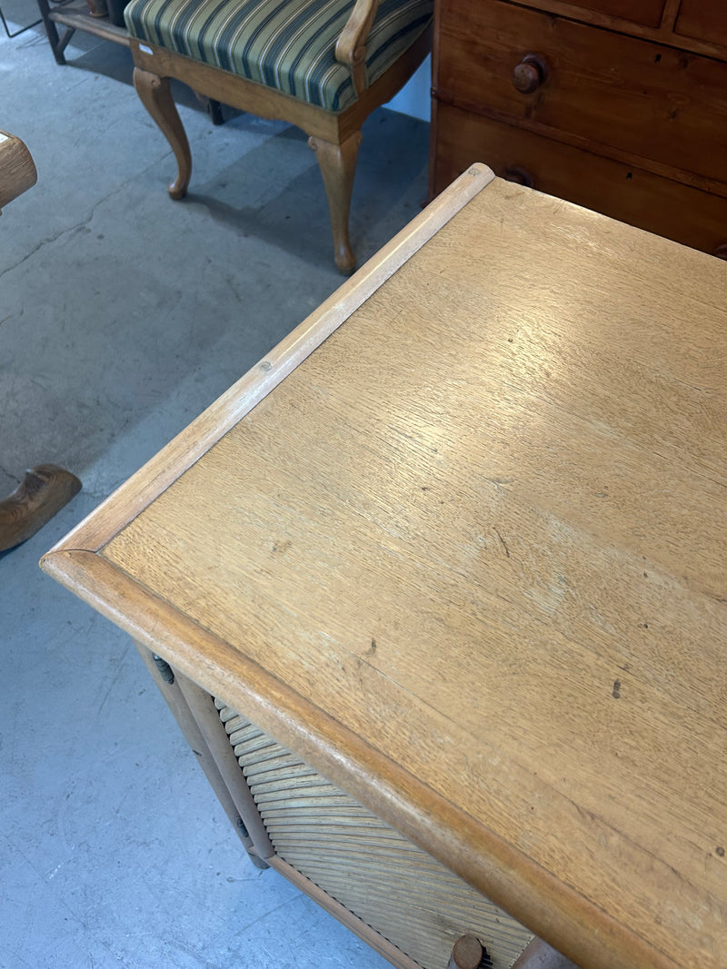 キャビネット <br>大阪店 - ヴィンテージ SHARK ATTACK