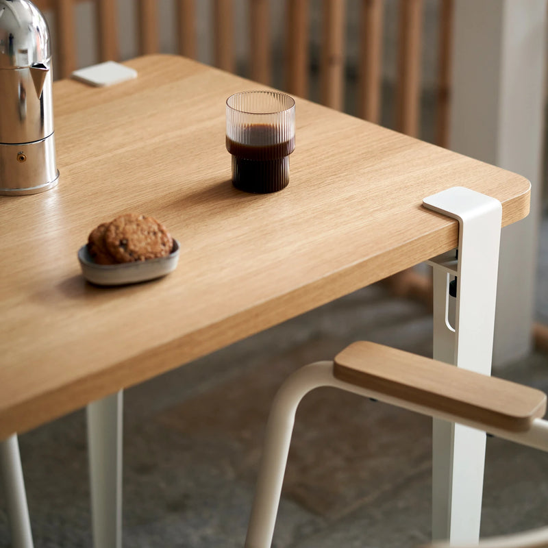 TIPTOE Table and desk leg – 75 cm CREAM WHITE 大和店 TIPTOE Table and desk leg – 75 cm CREAM WHITE 大和店