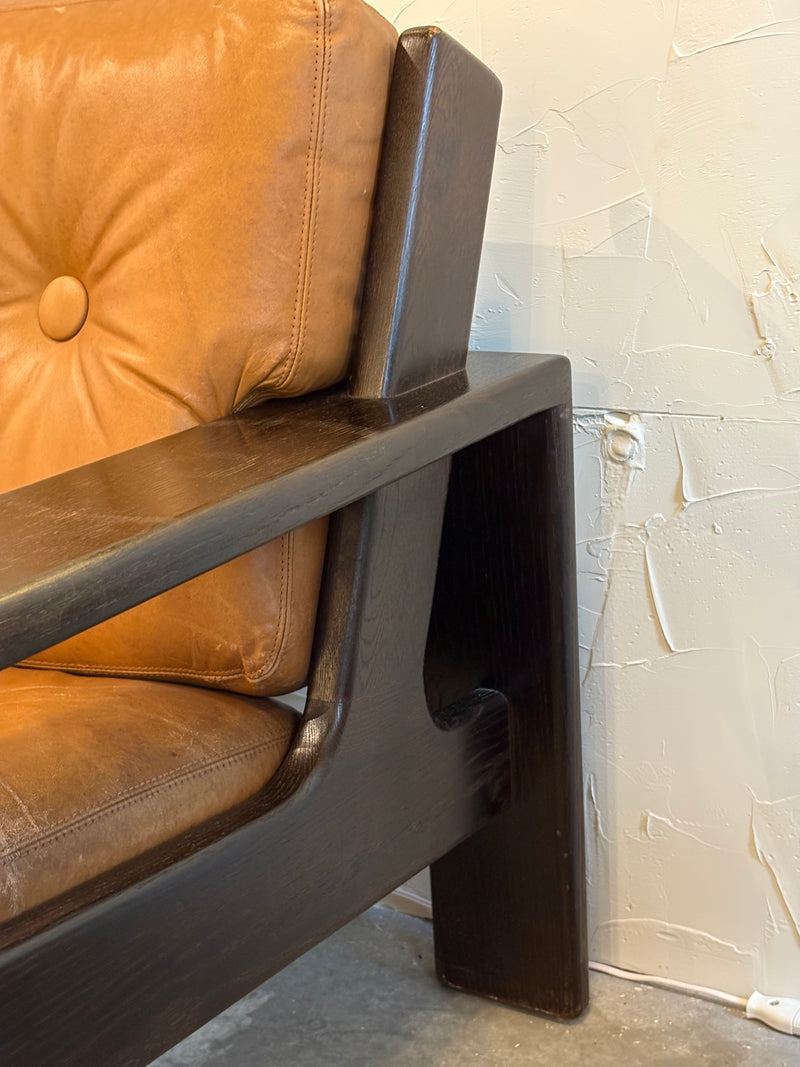 レザー 3シーターソファ <br>大阪店 - ヴィンテージ SHARK ATTACK