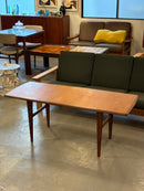 チークウッド コーヒーテーブル <br>大阪店 - ヴィンテージ SHARK ATTACK