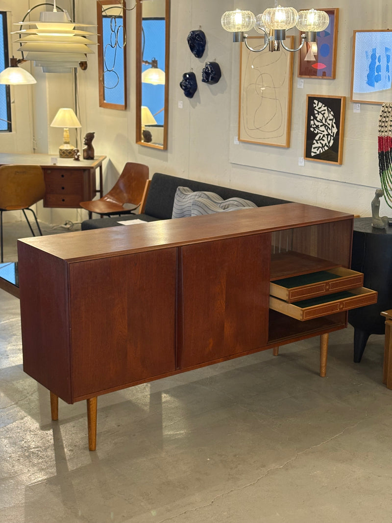 Sejling Skabe, N. P. Nielsen <br>チークウッド サイドボード <br>1960's , Denmark <br>大阪店 - ヴィンテージ SHARK ATTACK