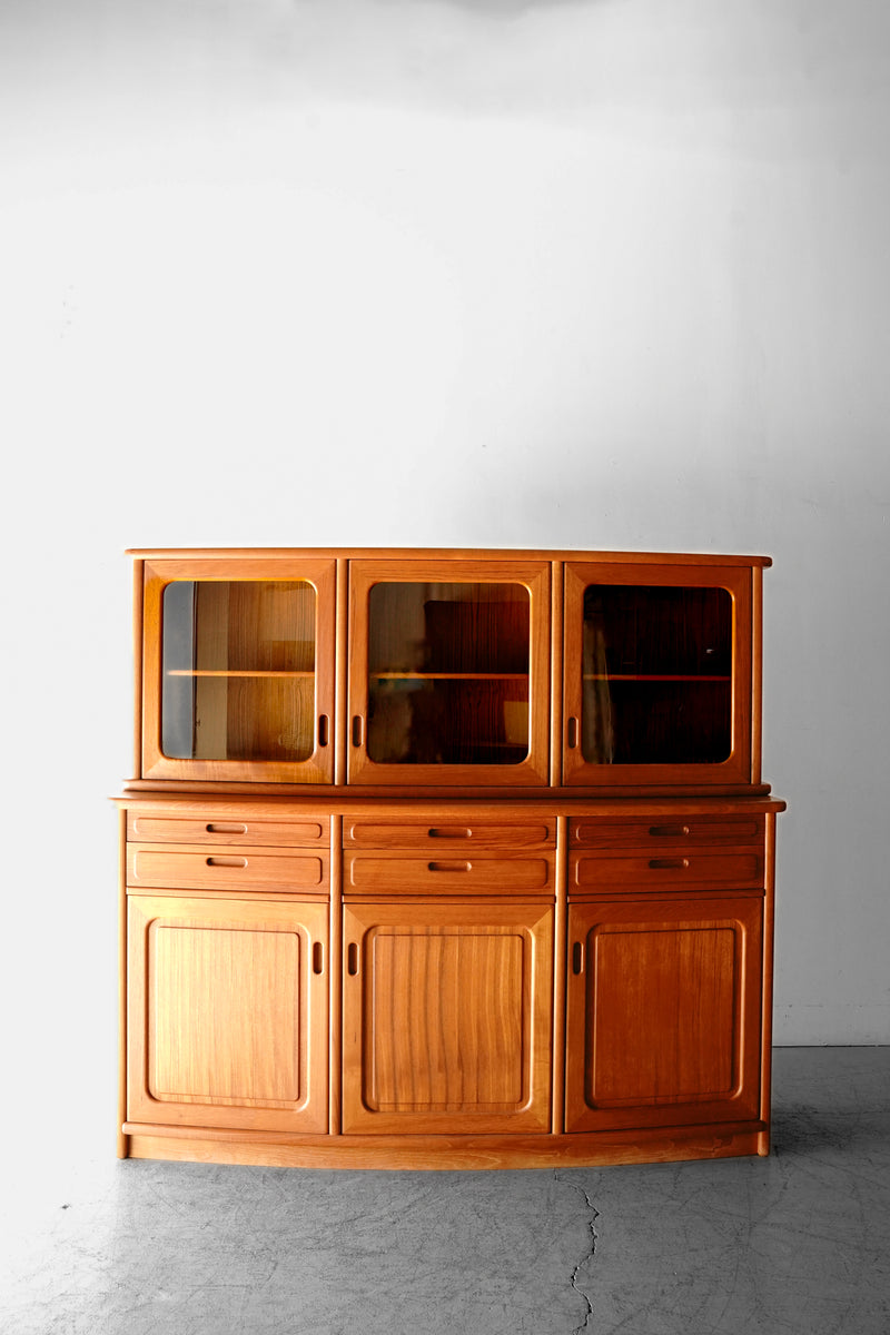 Teak wood vintage cupboard/cabinet Yamato store