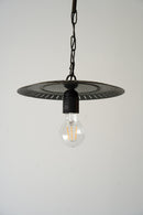 アイアン×フロストガラス ペンダントランプ<br>ヴィンテージ<br> cerote antiques - ヴィンテージ SHARK ATTACK