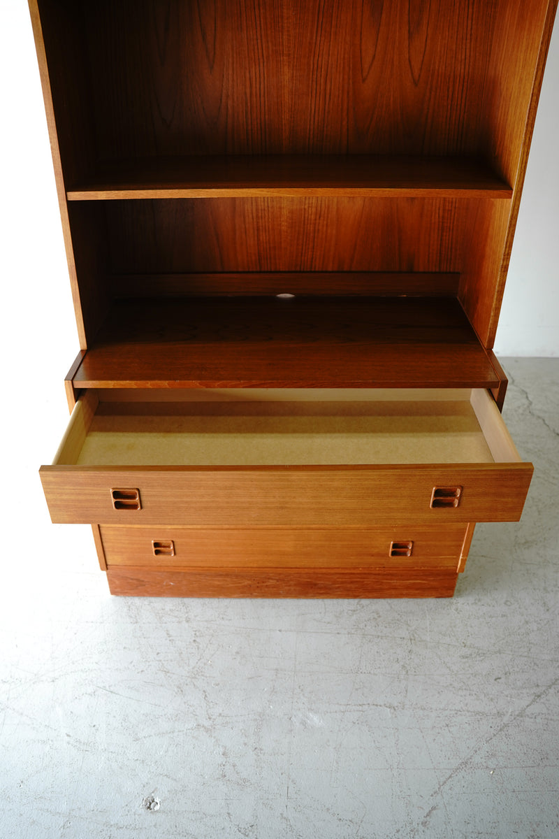 Teak wood shelf/cabinet vintage Sendagaya store