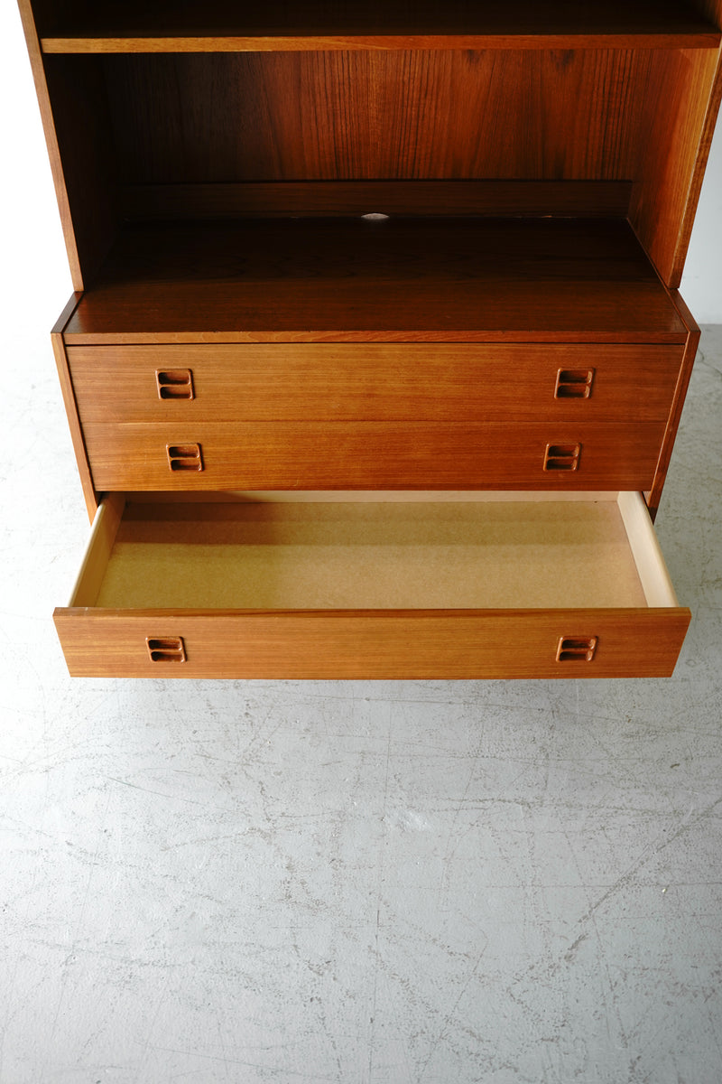 Teak wood shelf/cabinet vintage Sendagaya store