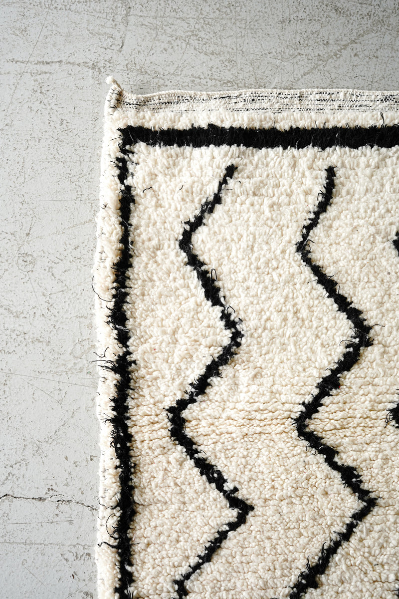 Beni Wallen Rug 1030×630<br> Sendagaya store