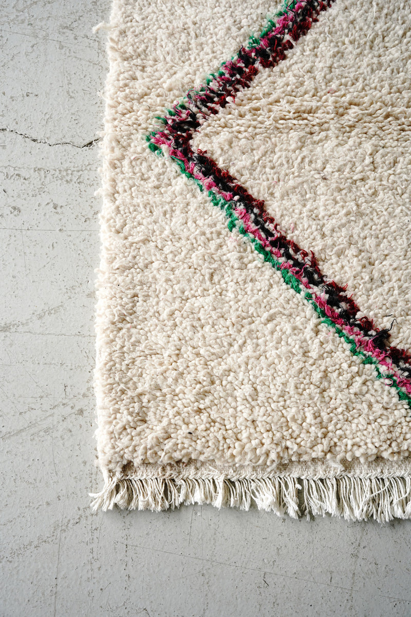 Ajiral rug 980×550<br> Sendagaya store