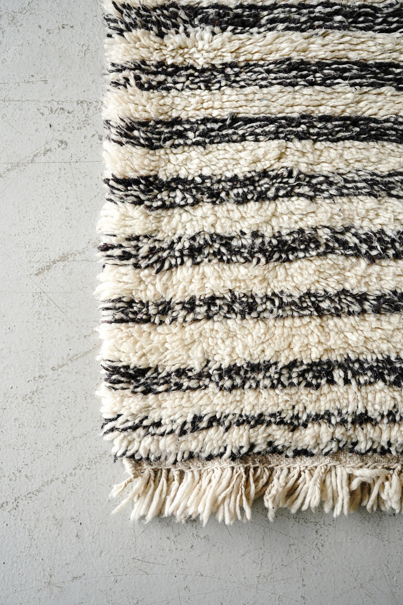 Aziral rug 1180×690<br> Osaka store