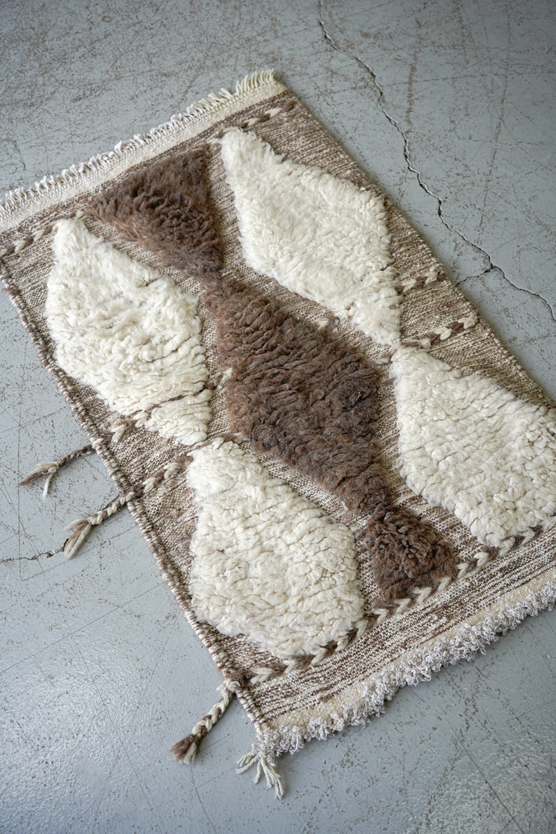 Aziral rug 1000×630<br> Yamato store