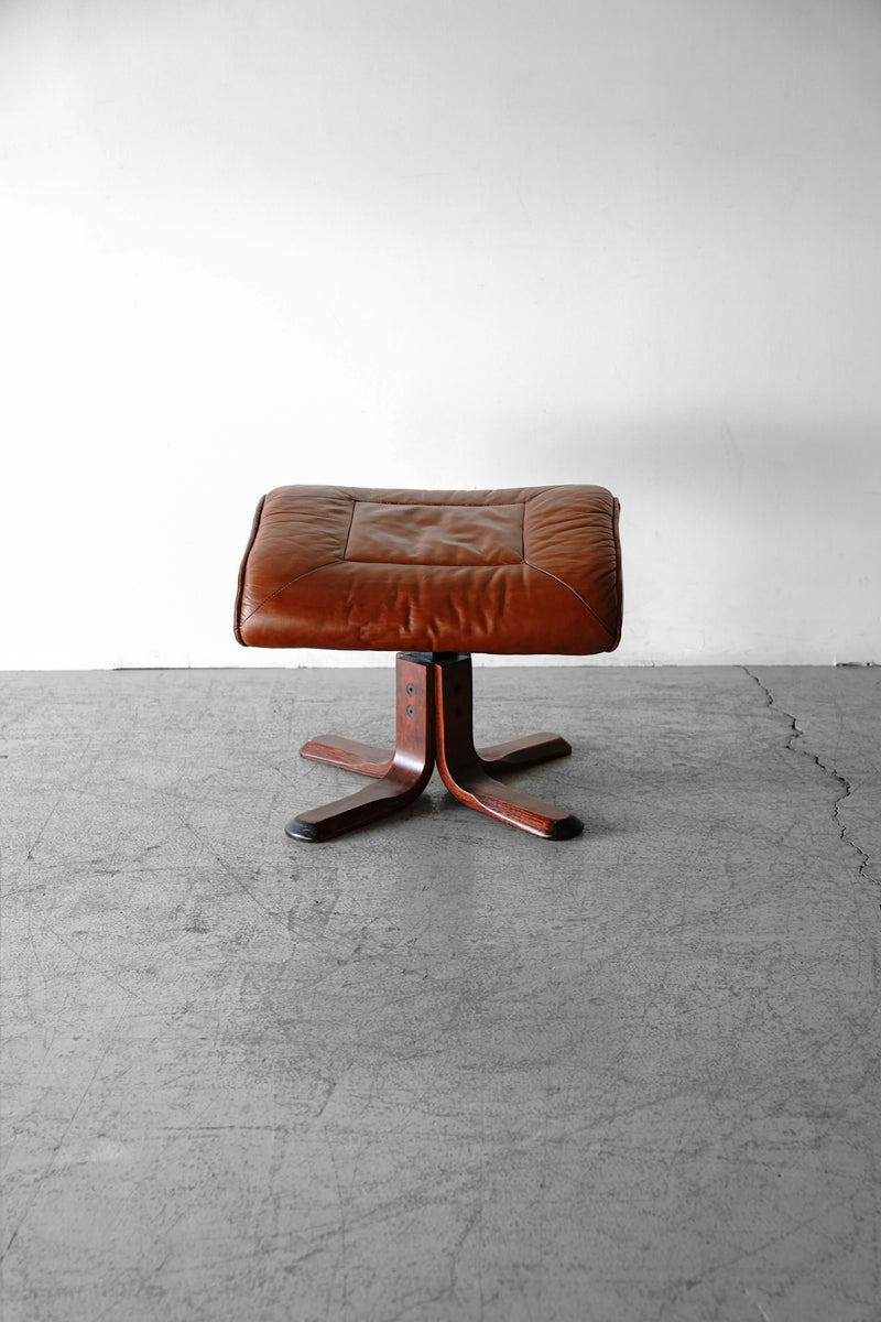 Leather ottoman/stool vintage<br> Yamato store