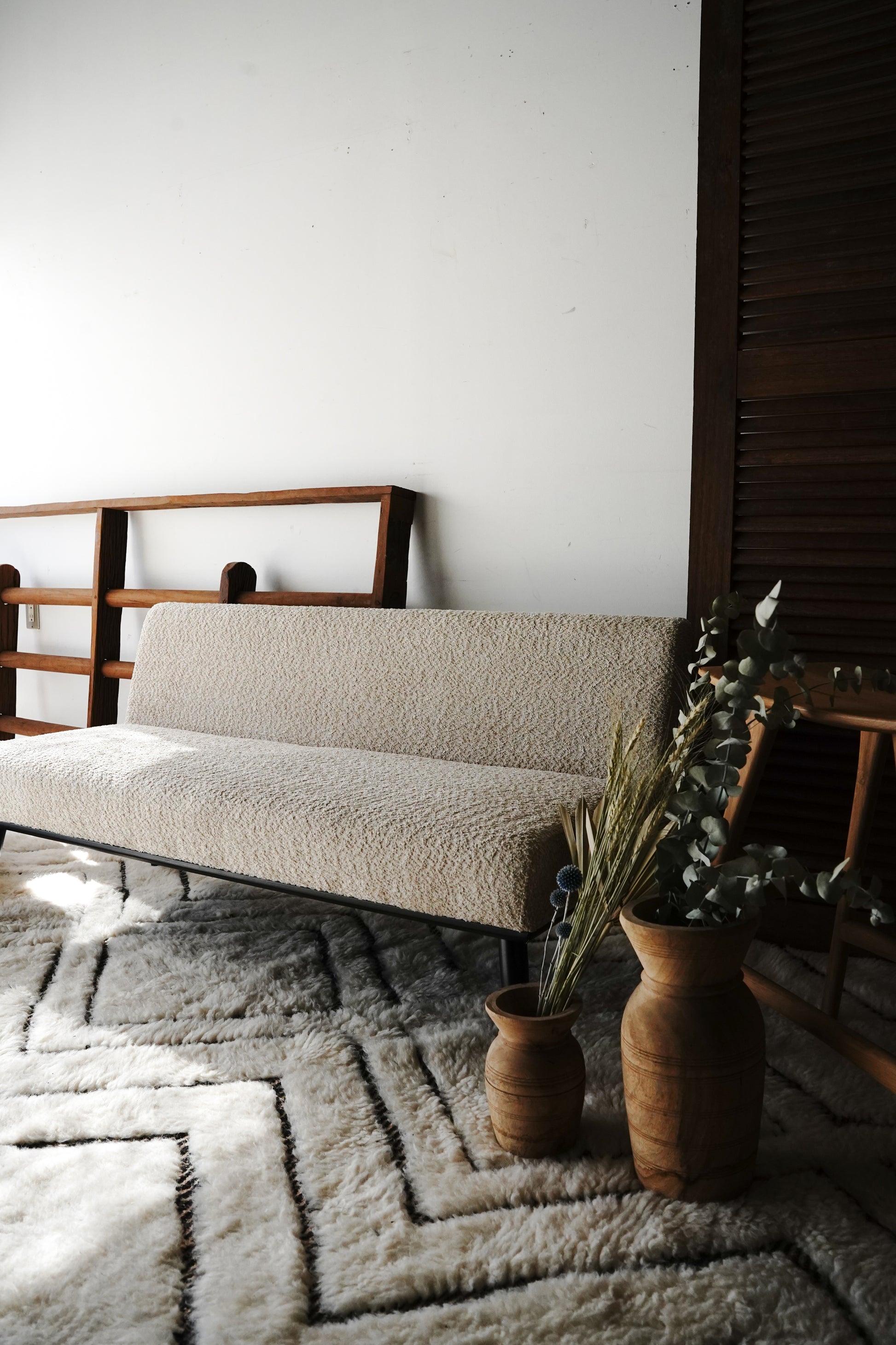 HOOK<br>Fabric 2P Sofa <br> Ivory - ヴィンテージ SHARK ATTACK