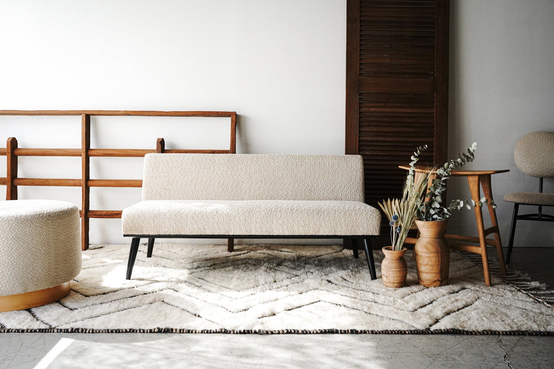 HOOK<br>Fabric 2P Sofa <br> Ivory - ヴィンテージ SHARK ATTACK