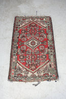 トライバルラグ 123×71.5(cm) <br>ヴィンテージ<br>cerote antiques - ヴィンテージ SHARK ATTACK