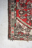 トライバルラグ 123×71.5(cm) <br>ヴィンテージ<br>cerote antiques - ヴィンテージ SHARK ATTACK