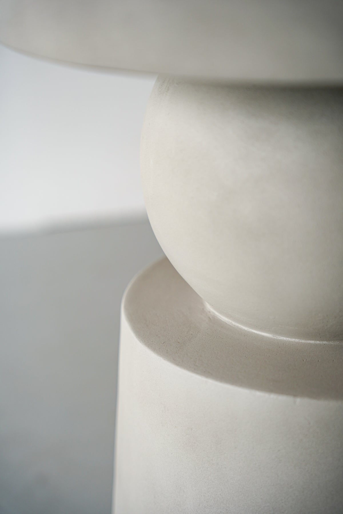 HOOK<br>Fiber concrete Side Table - 2 hold×1(大阪在庫分) nkmr - ヴィンテージ SHARK ATTACK