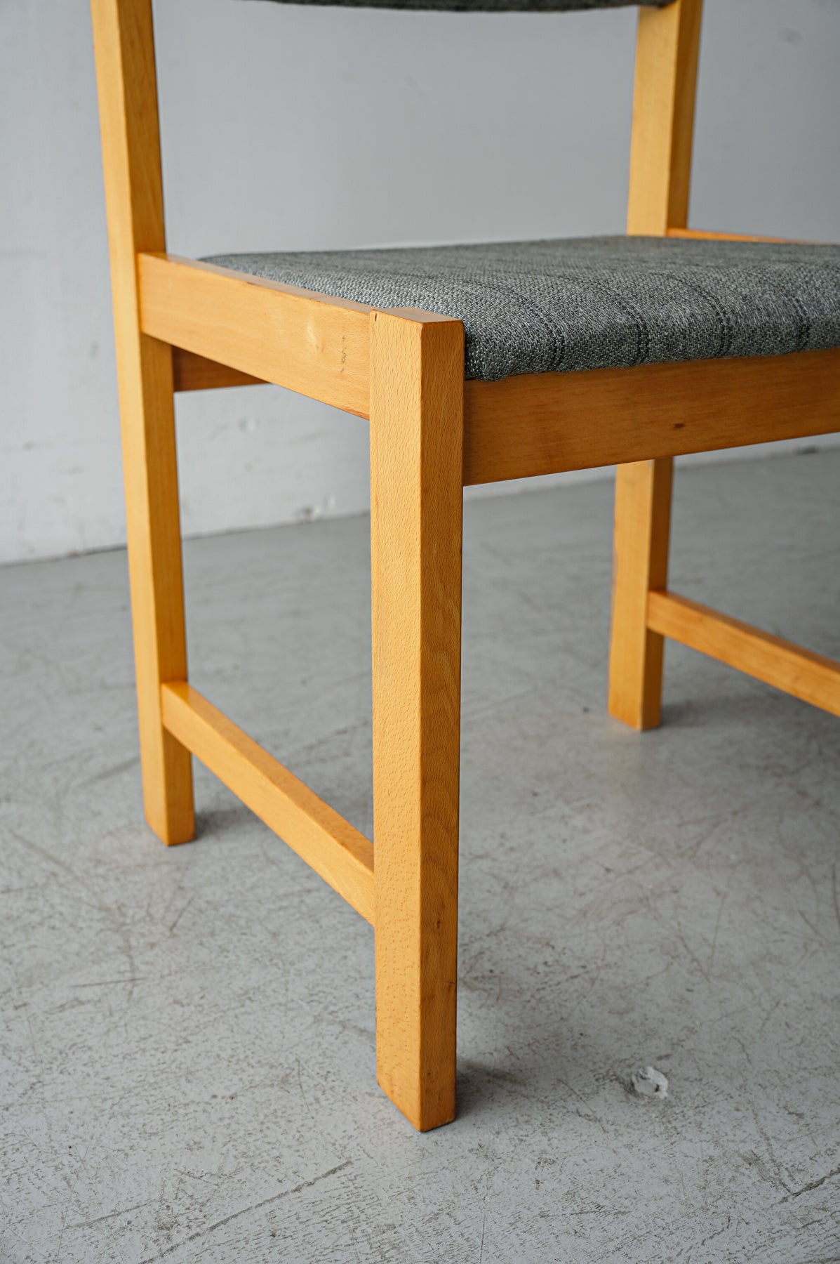 "Farstrup Mobler" ウッド×ファブリックチェア Denmark<br>ヴィンテージ<br>大和店、大阪店 - ヴィンテージ SHARK ATTACK