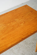 チーク ウッドサイドテーブル<br>ヴィンテージ<br>大阪店 - ヴィンテージ SHARK ATTACK