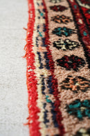 トライバルラグ 142.5×75 (cm) <br>ヴィンテージ<br>大阪店 - ヴィンテージ SHARK ATTACK