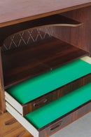 チークウッド サイドボード <br>ヴィンテージ <br>大和店 - ヴィンテージ SHARK ATTACK