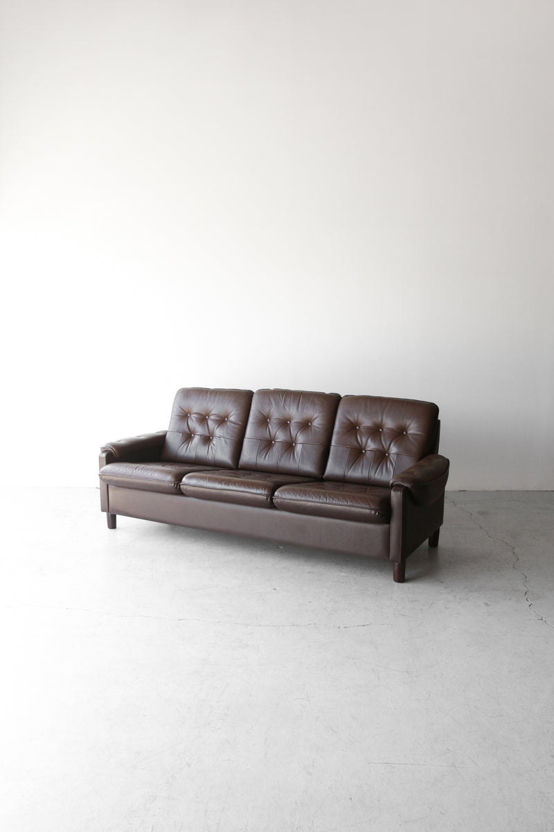 レザー 3シーター ソファ<br>大和店 - ヴィンテージ SHARK ATTACK