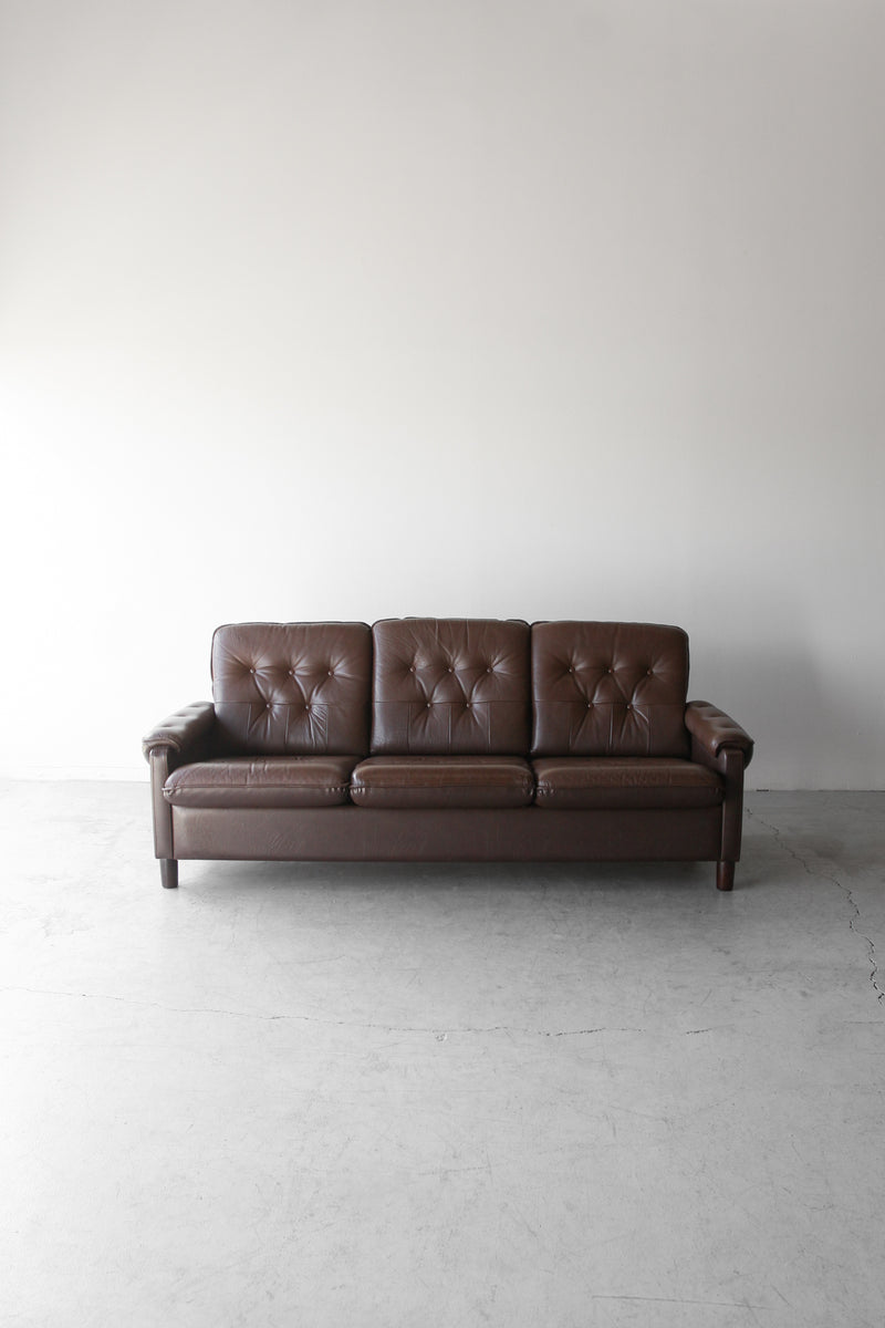 レザー 3シーター ソファ<br>大和店 - ヴィンテージ SHARK ATTACK