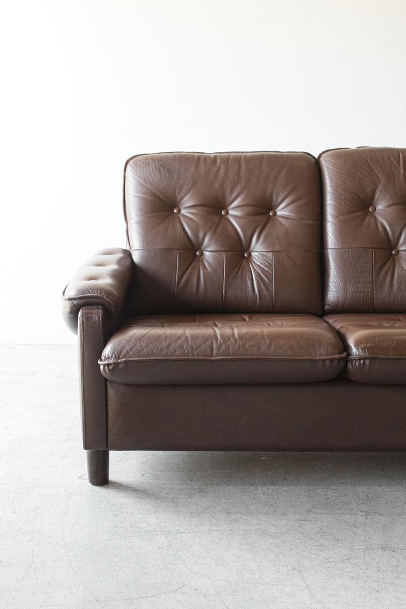 レザー 3シーター ソファ<br>大和店 - ヴィンテージ SHARK ATTACK