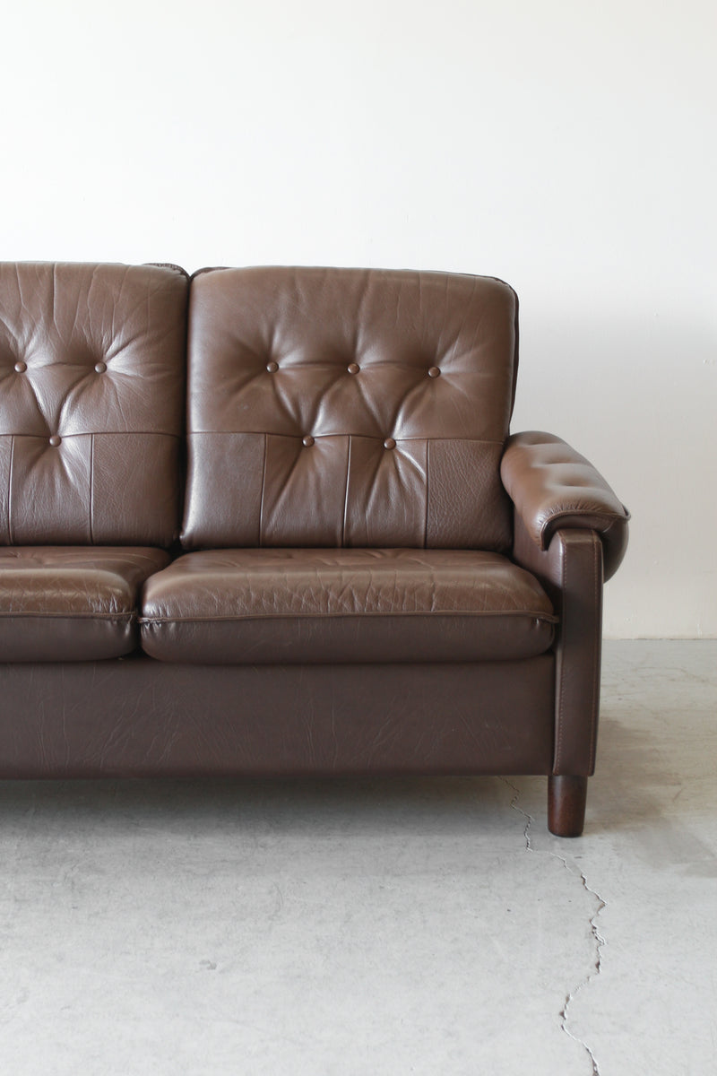 レザー 3シーター ソファ<br>大和店 - ヴィンテージ SHARK ATTACK