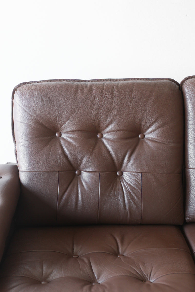 レザー 3シーター ソファ<br>大和店 - ヴィンテージ SHARK ATTACK