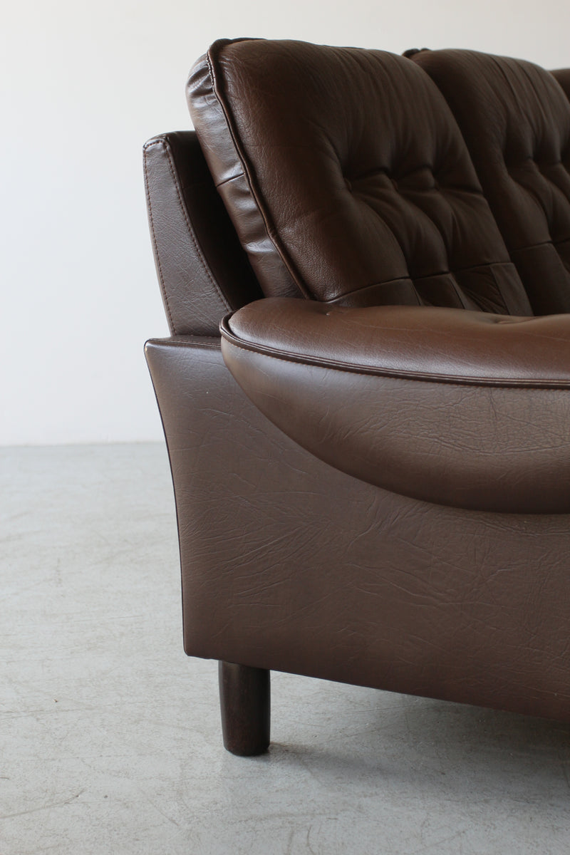 レザー 3シーター ソファ<br>大和店 - ヴィンテージ SHARK ATTACK