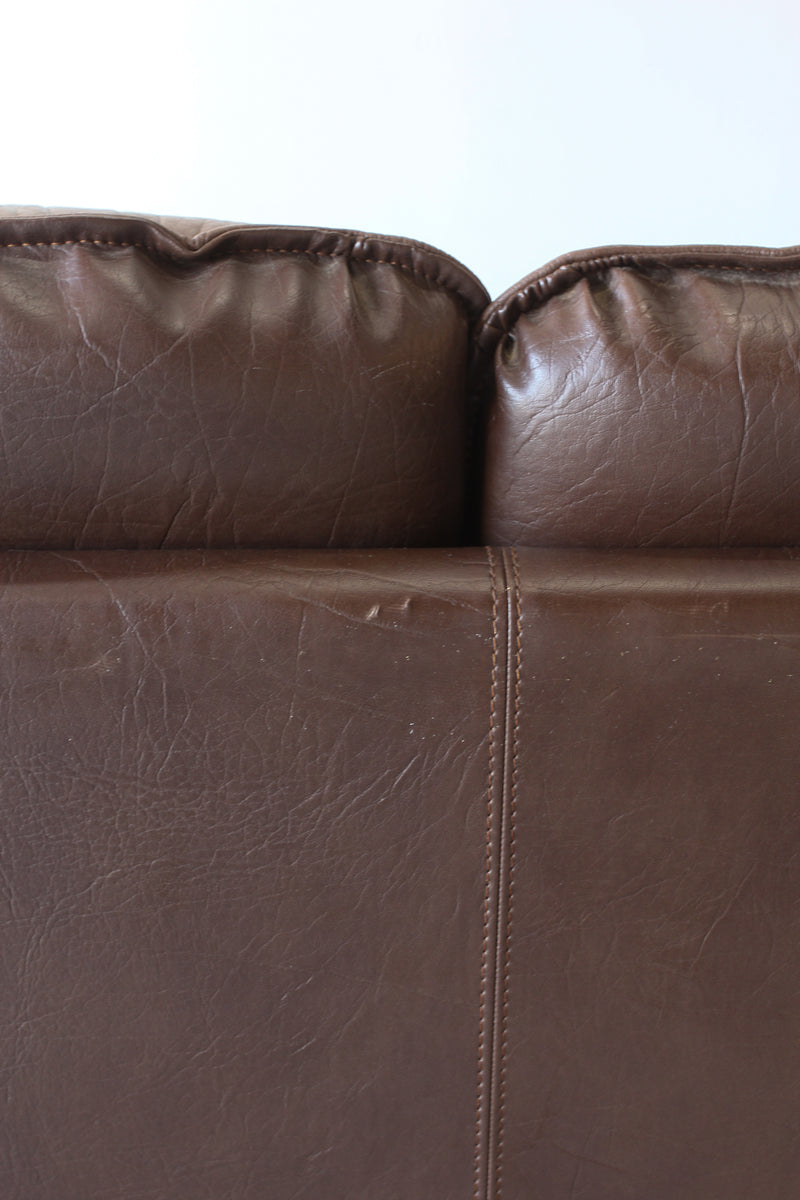 レザー 3シーター ソファ<br>大和店 - ヴィンテージ SHARK ATTACK