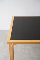 Magnus Olesen<br>ダイニング テーブル(120×90)<br>1970's , Denmark<br> - ヴィンテージ SHARK ATTACK