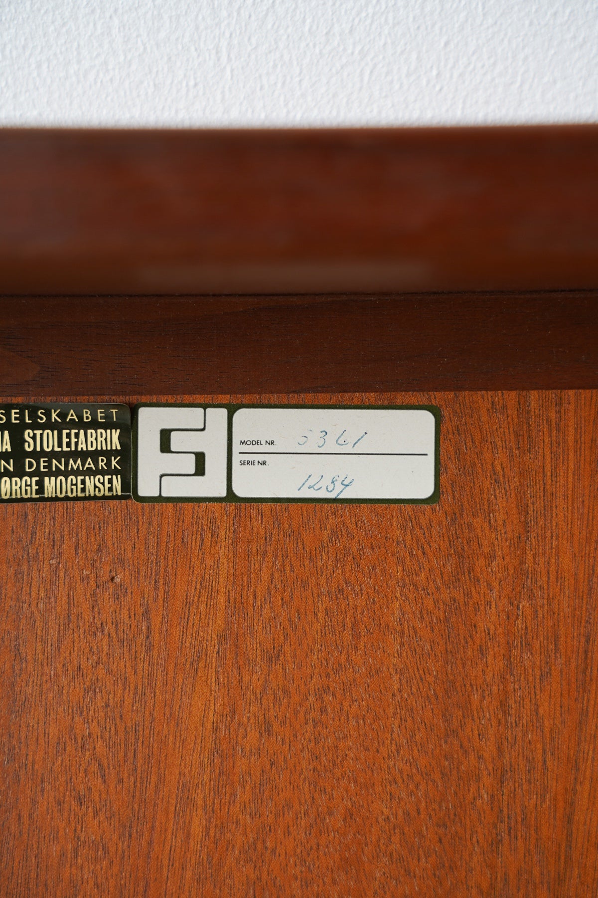 ”AKTIESELSKABET FREDERICIA STOLEFABRIK”<br>コーヒーテーブル<br>1960's , Denmark<br>bob`s box - ヴィンテージ SHARK ATTACK