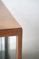 チークウッド ショーケース<br>大和店 - ヴィンテージ SHARK ATTACK