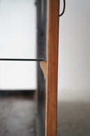 チークウッド ショーケース<br>大和店 - ヴィンテージ SHARK ATTACK