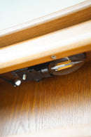 オークウッド ナイトスタンド / チェスト<br>大阪店、cerote antiques - ヴィンテージ SHARK ATTACK