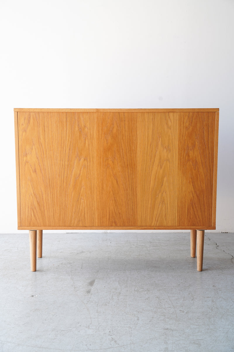 オークウッド ブックシェルフ<br>大和店 - ヴィンテージ SHARK ATTACK