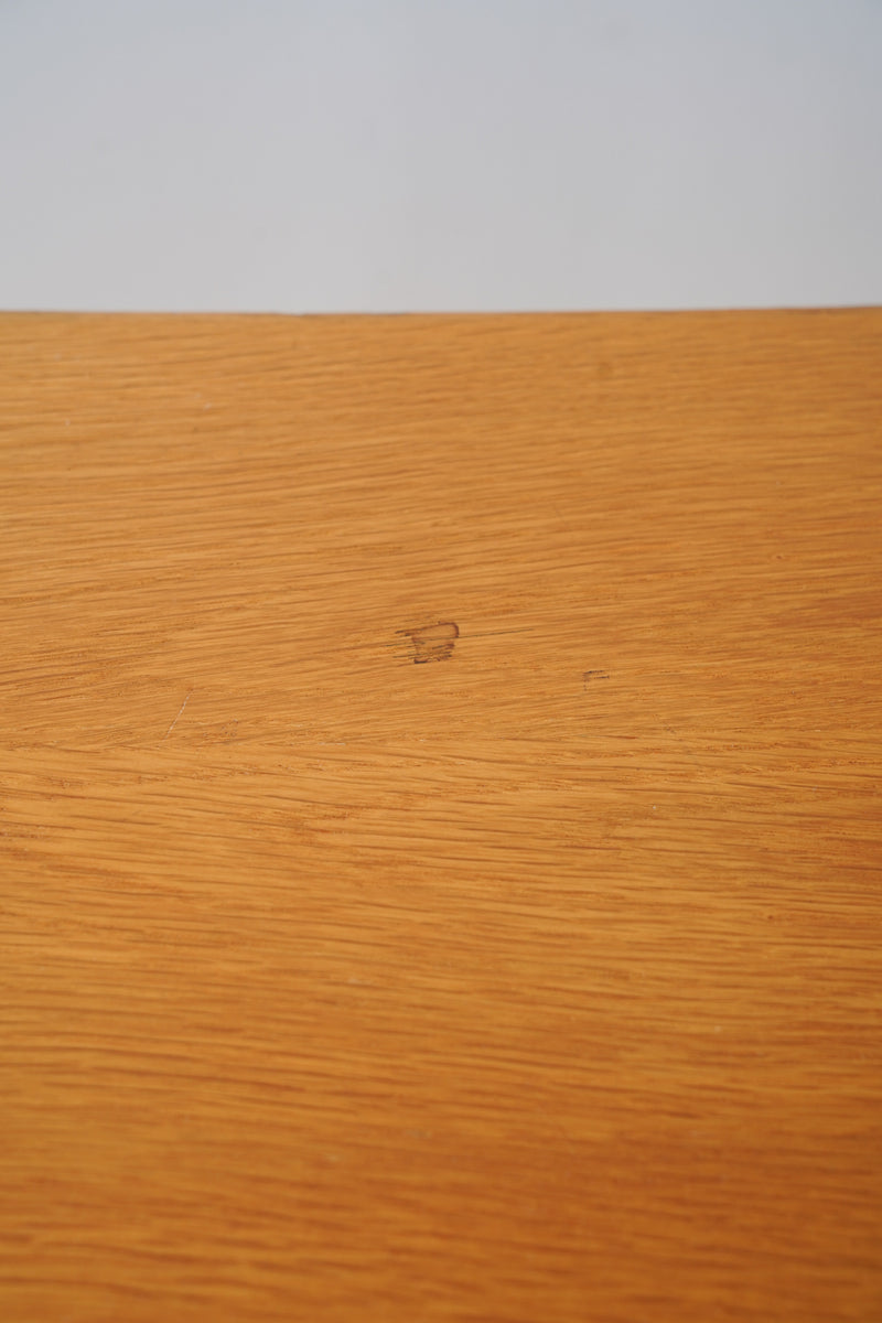 オークウッド ブックシェルフ<br>大和店 - ヴィンテージ SHARK ATTACK