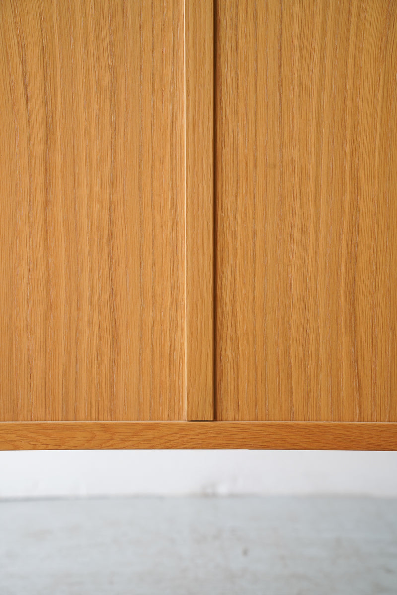 オークウッド ブックシェルフ<br>大和店 - ヴィンテージ SHARK ATTACK