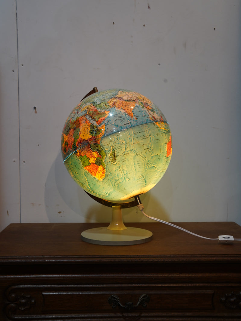 Scanglobe グローブランプ <br> 1980‘s, Denmark <br> cerote antiques - ヴィンテージ SHARK ATTACK