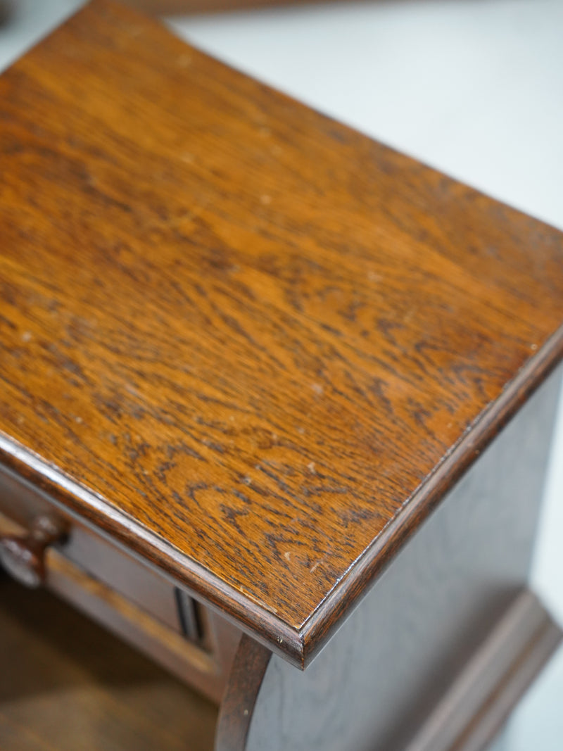 テレフォンスタンド <br> 大和店 - ヴィンテージ SHARK ATTACK