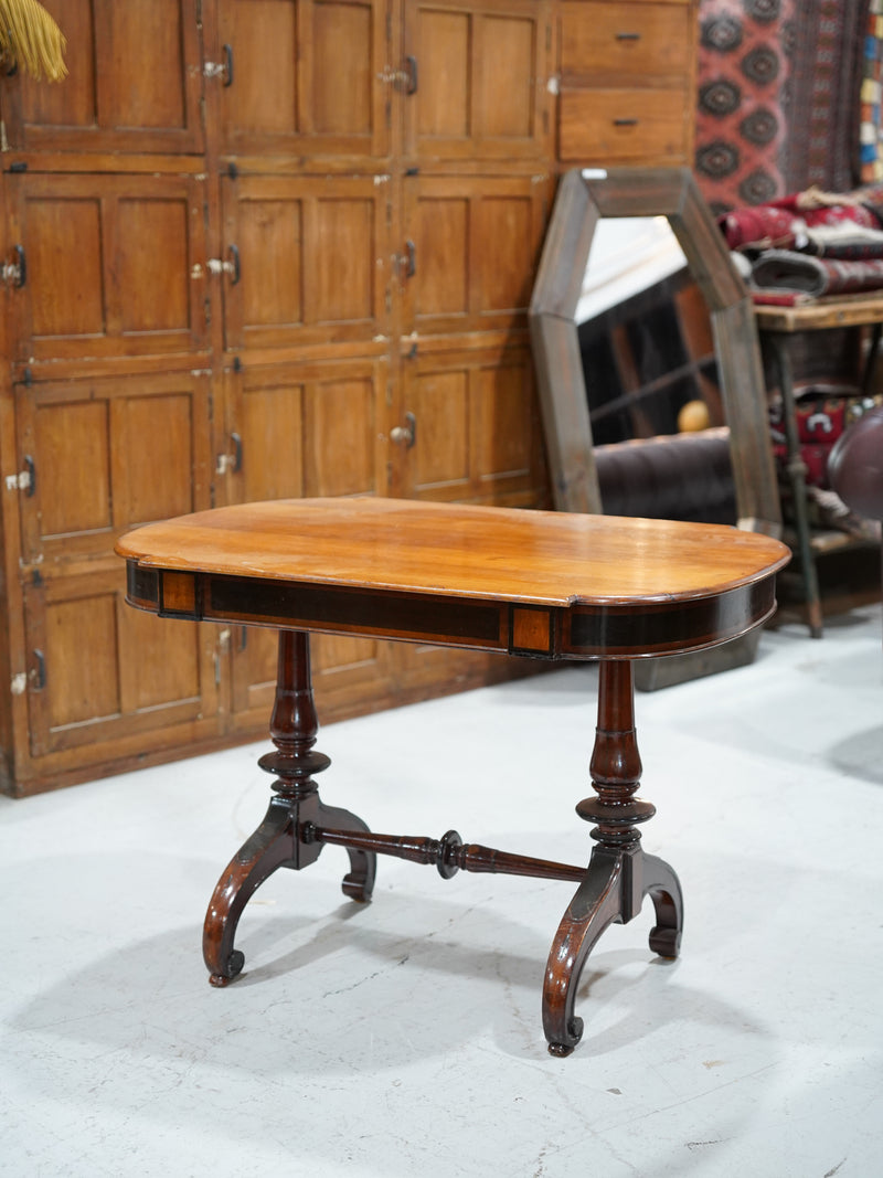 ダイニングテーブル <br> 大和店 - ヴィンテージ SHARK ATTACK