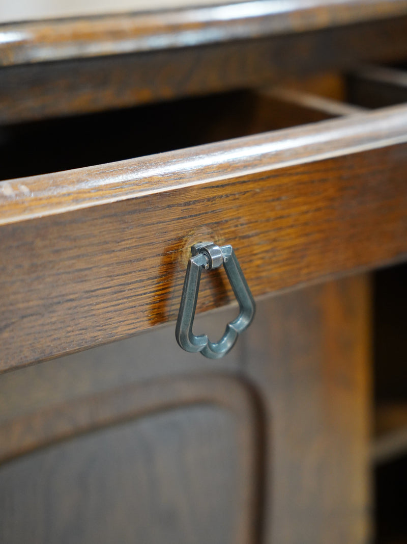 ウッドキャビネット <br>大和店 - ヴィンテージ SHARK ATTACK