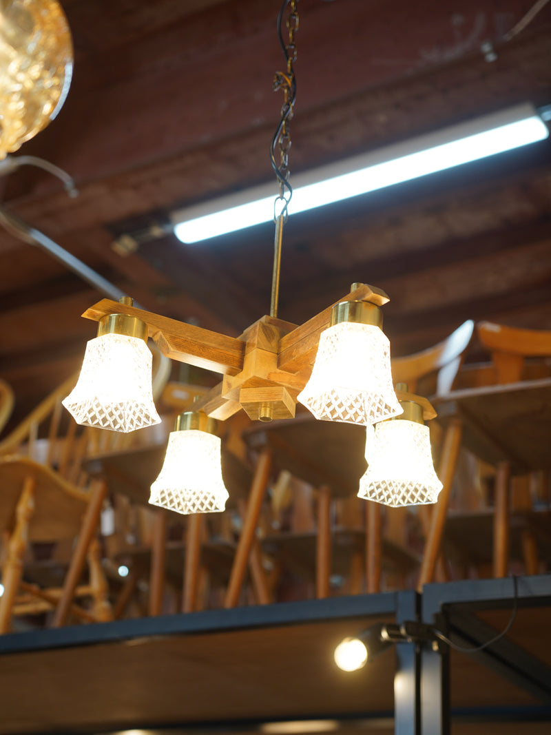 4灯シャンデリア <br> 大和店 - ヴィンテージ SHARK ATTACK