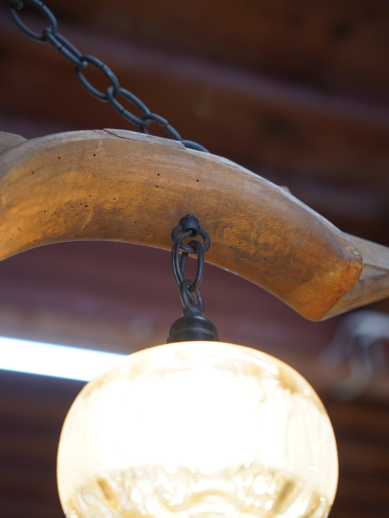 2灯シャンデリア <br> 大和店 - ヴィンテージ SHARK ATTACK