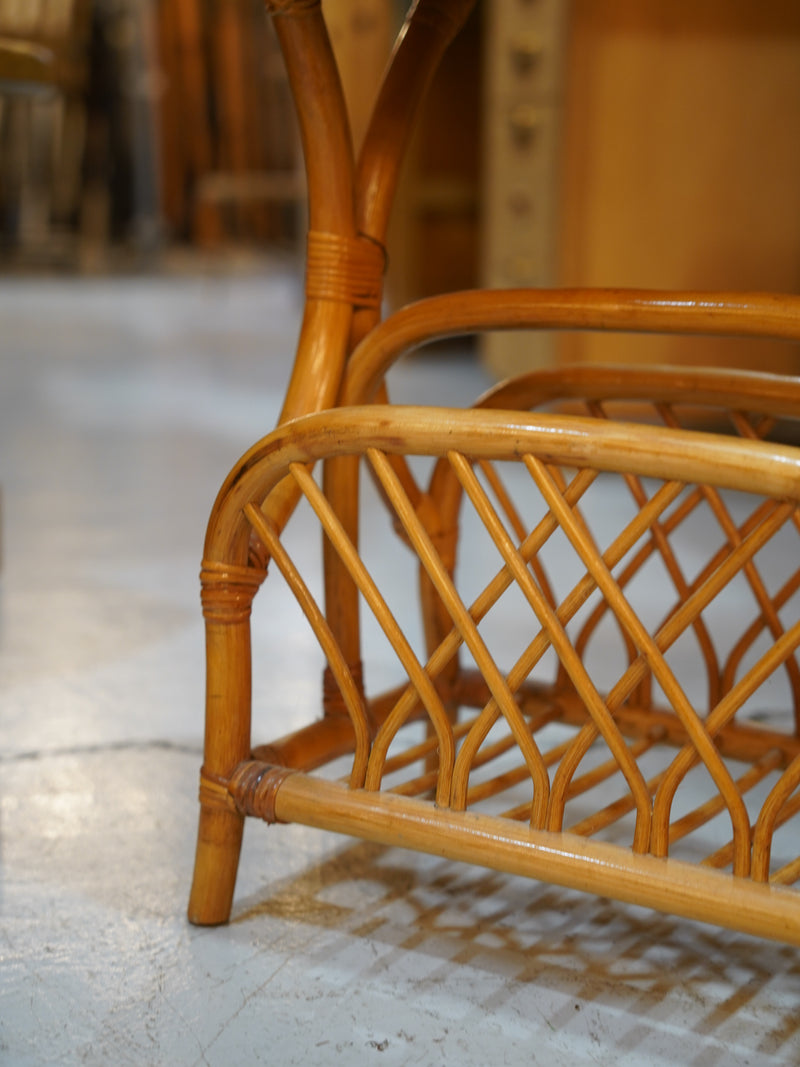 ラタン サイドテーブル/マガジンラック <br>大和店 - ヴィンテージ SHARK ATTACK