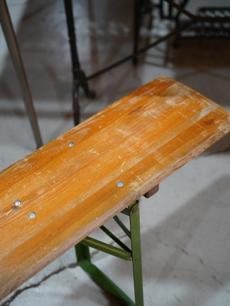 フォールディングベンチ <br>大和店 - ヴィンテージ SHARK ATTACK